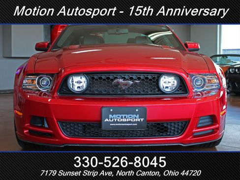 Used 2013 Ford Mustang GT Premium w/ Security Pkg RWD image 3