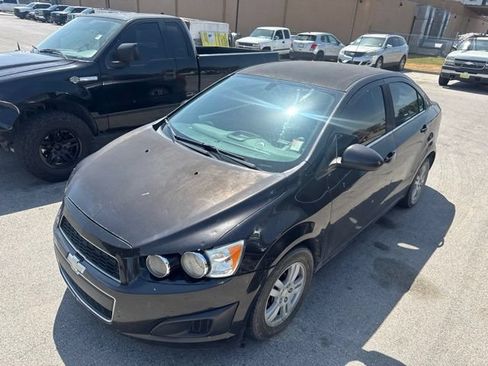 Used 2015 Chevrolet Sonic LT FWD image 20