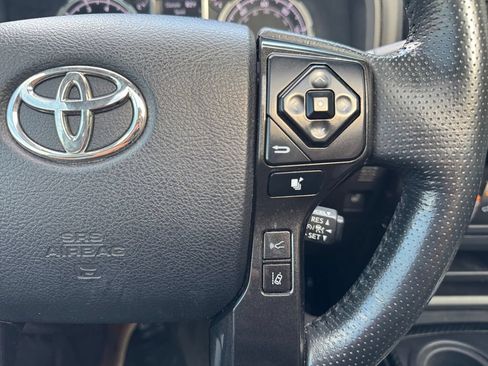 Used 2024 Toyota 4Runner TRD Off-Road Premium w/ Off Road Premium Plus Package AWD/4WD image 30