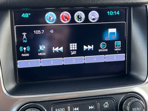 Used 2017 Chevrolet Suburban LT image 19