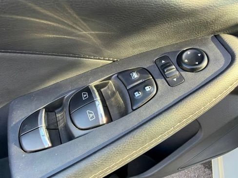 Used 2016 Nissan Maxima Platinum FWD image 19