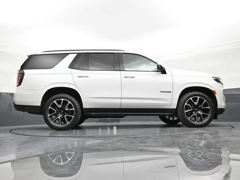 Used 2022 Chevrolet Tahoe RST w/ Luxury Package AWD/4WD image 26
