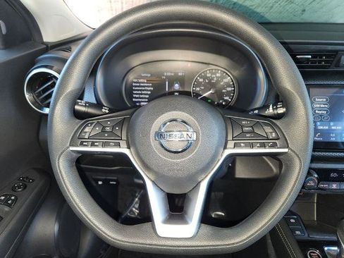 Certified 2021 Nissan Kicks SV FWD image 22