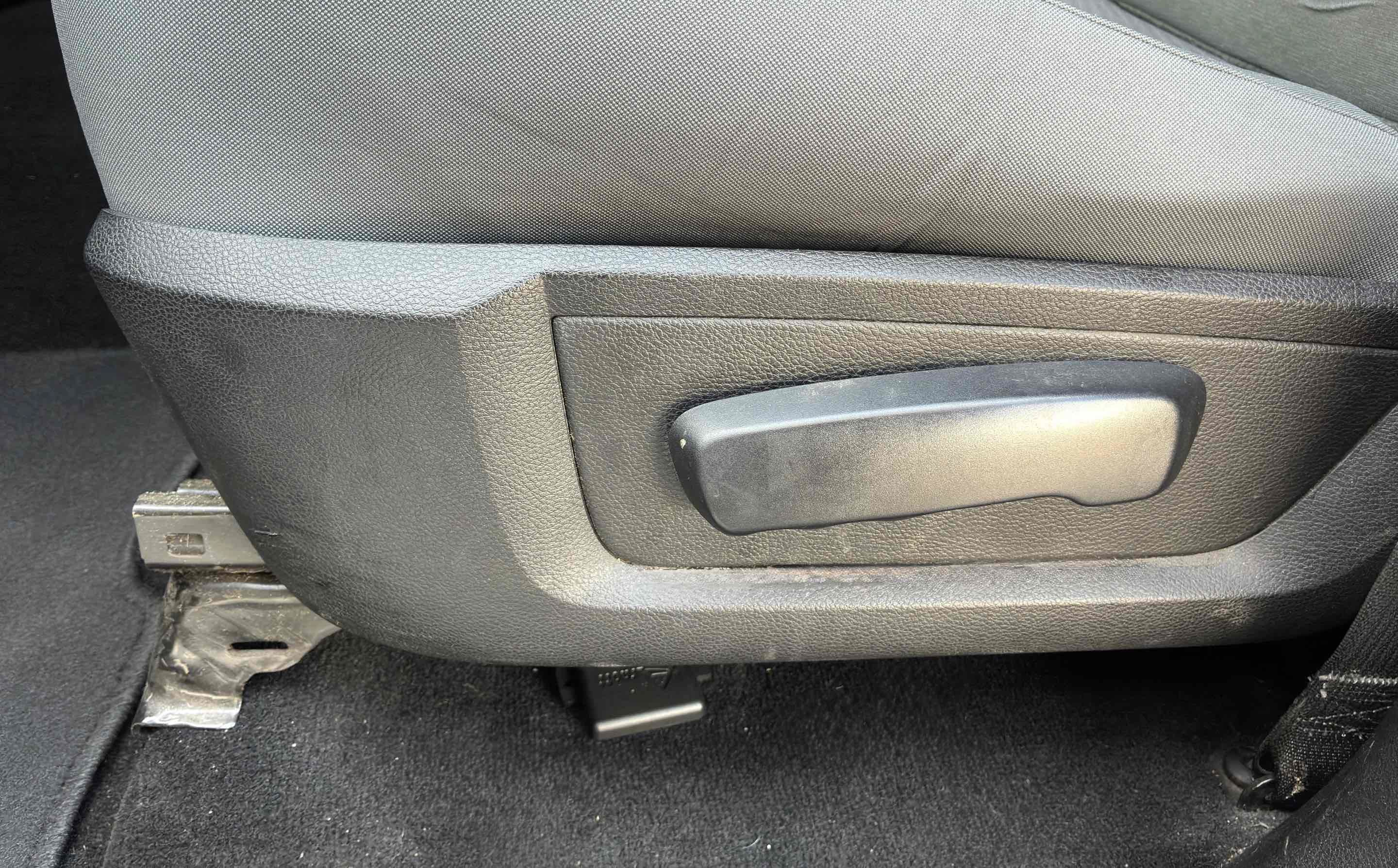 Used 2013 RAM 1500 Express AWD/4WD image 35