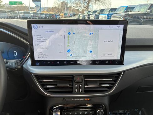 Certified 2023 Ford Escape Platinum w/ Premium Technology Package image 28