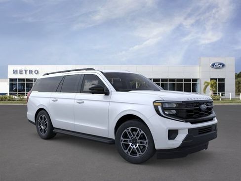 New 2026 Ford Expedition Max Active RWD image 7