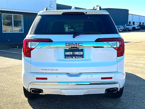 Used 2023 GMC Acadia Denali w/ Denali Ultimate Package image 7