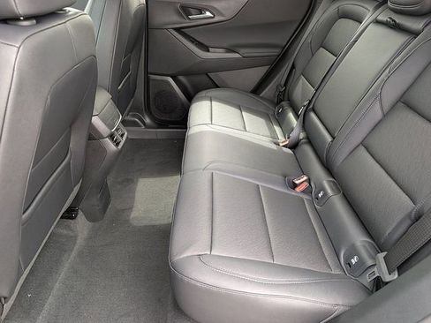 New 2026 Chevrolet Equinox LT w/ Convenience Package II AWD/4WD image 16