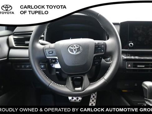 Used 2025 Toyota Camry SE w/ Convenience Package FWD image 29