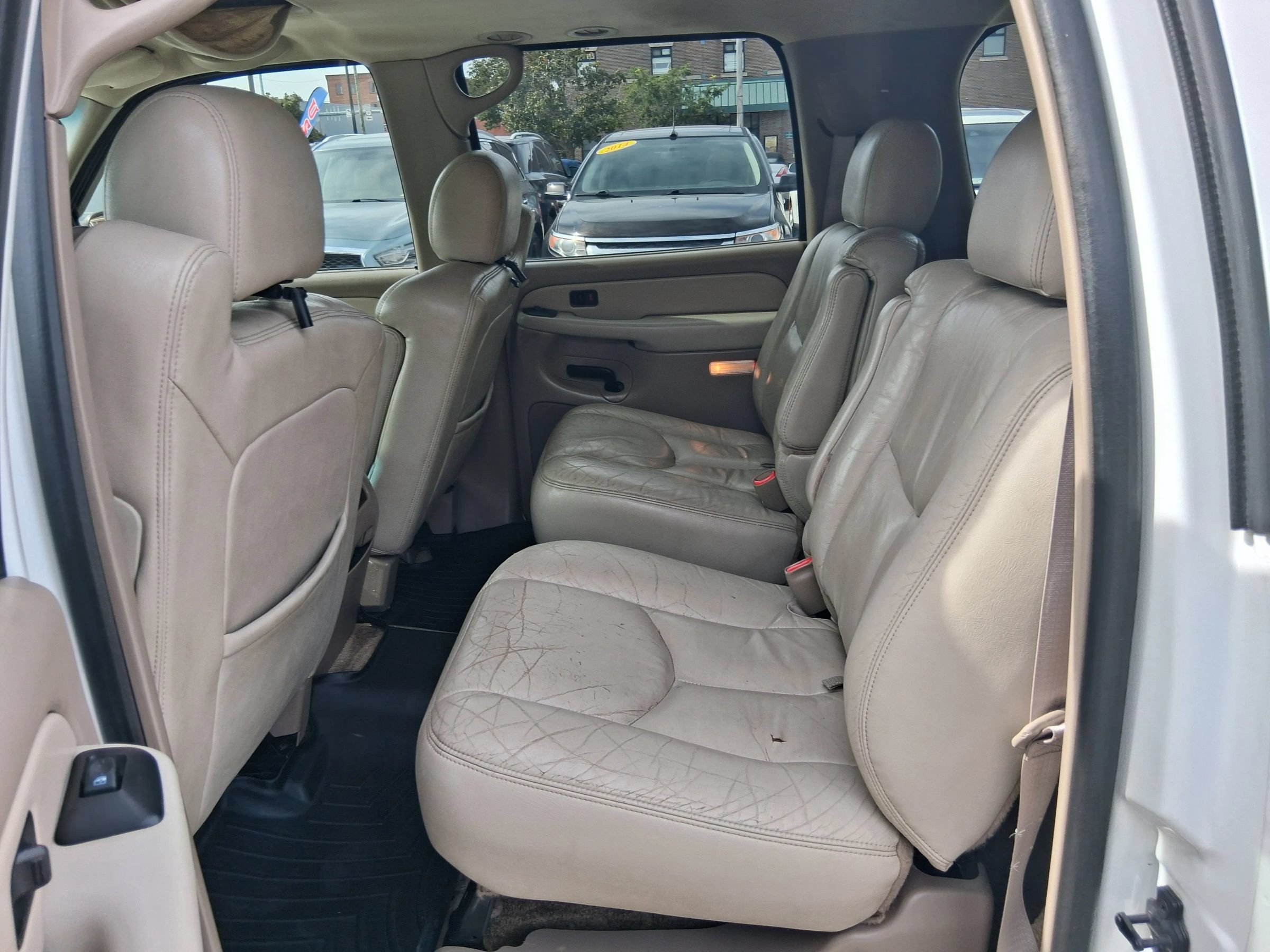 Used 2003 GMC Yukon XL SLT w/ 1SD Preferred Equipment Group AWD/4WD image 19