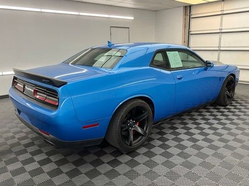 Used 2016 Dodge Challenger SRT Hellcat RWD image 20