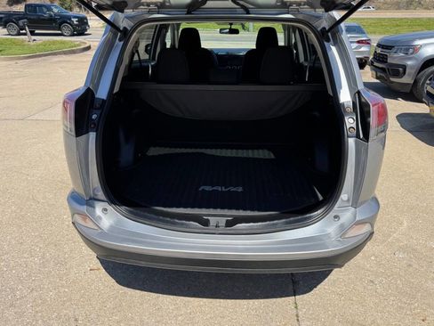 Used 2016 Toyota RAV4 LE FWD image 20