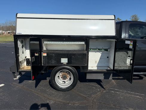 Used 2016 RAM 5500 Tradesman w/ Payload Upgrade Package image 17