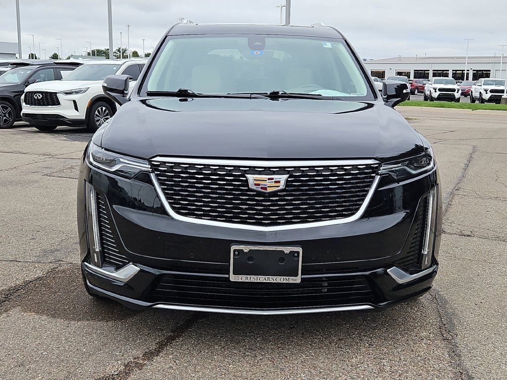 Used 2020 Cadillac XT6 Premium Luxury FWD image 8