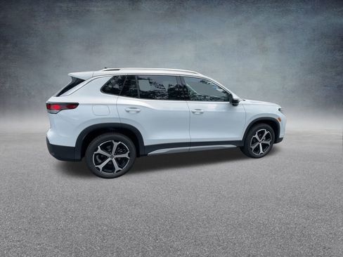 New 2025 Volkswagen Tiguan SE image 23