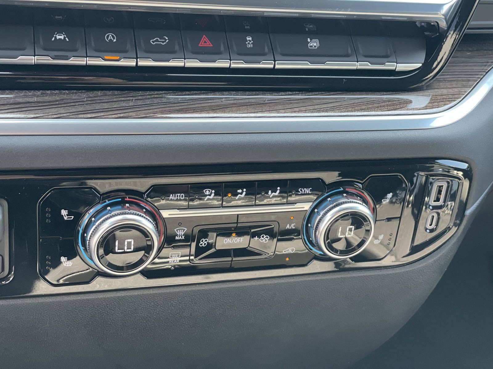 New 2026 GMC Sierra 1500 Elevation AWD/4WD image 17
