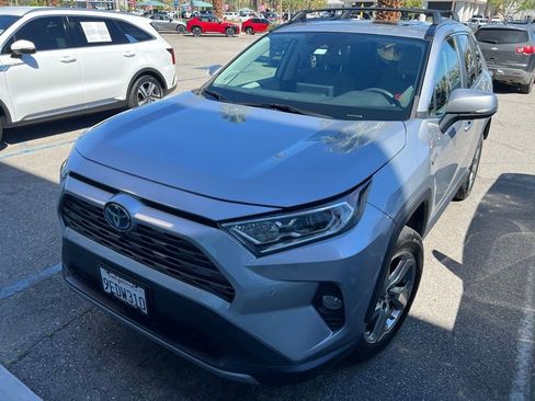 Certified 2019 Toyota RAV4 Limited image 7