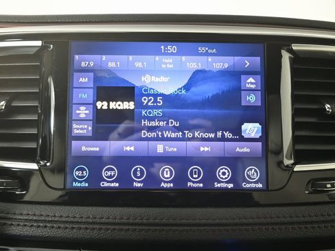 Used 2020 Chrysler Pacifica Limited w/ Advanced Safetytec Group image 29