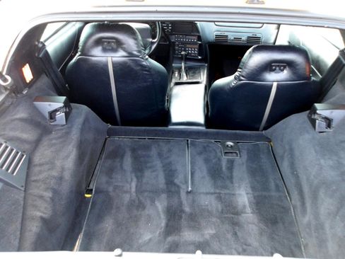 Used 1996 Chevrolet Corvette Coupe image 11