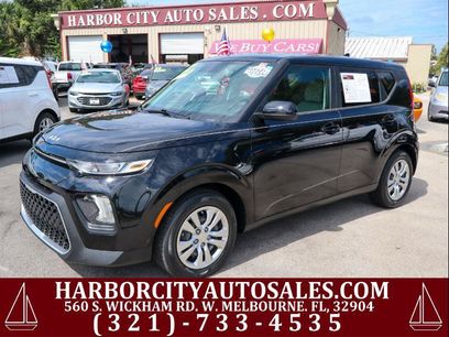 Used 2022 Kia Soul LX