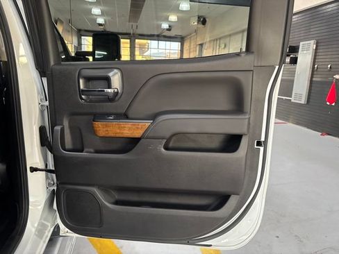 Used 2019 Chevrolet Silverado 2500 High Country w/ Duramax Plus Package AWD/4WD image 39