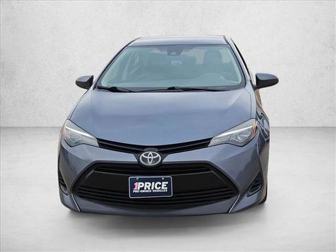 Used 2019 Toyota Corolla LE image 2
