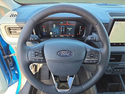 New 2026 Ford Maverick Lariat w/ Black Appearance Package AWD/4WD image 24