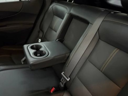 Used 2023 Chevrolet Equinox Premier AWD/4WD image 19