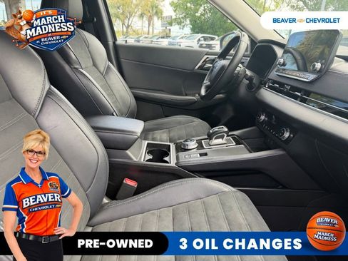 Used 2024 Mitsubishi Outlander SE Black Edition image 11