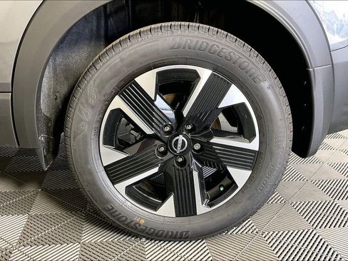 New 2025 Nissan Kicks SV w/ SV Premium Package image 18