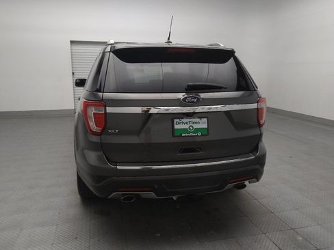 Used 2018 Ford Explorer XLT w/ Equipment Group 201A FWD image 6