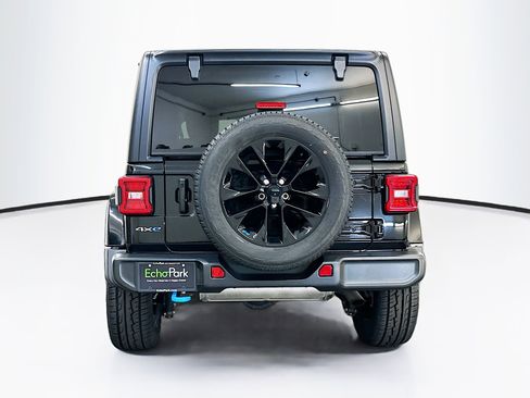 Used 2023 Jeep Wrangler Unlimited Sahara w/ Cold Weather Group AWD/4WD image 7