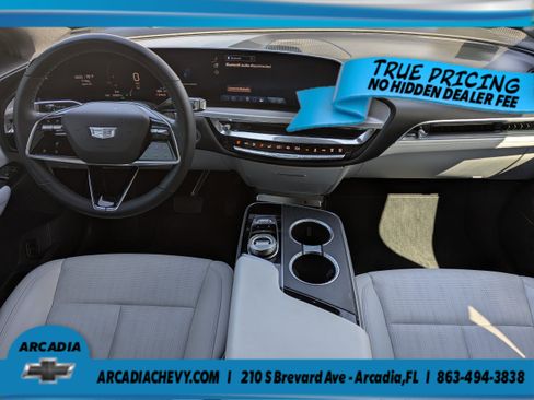 Used 2024 Cadillac Lyriq Luxury RWD image 17