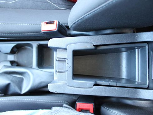 Used 2020 Ford EcoSport SE w/ SE Convenience Package image 22