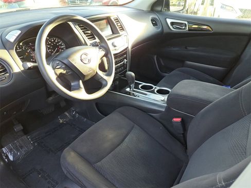 Used 2020 Nissan Pathfinder S image 14