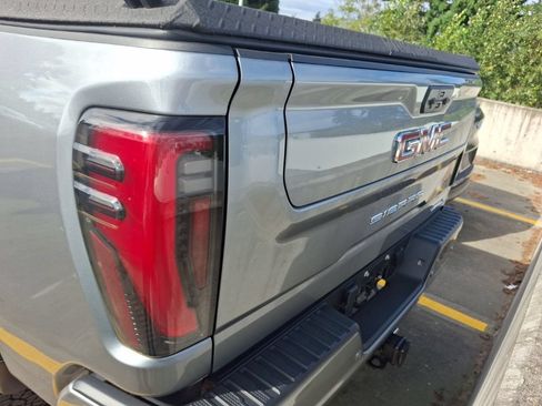 Certified 2024 GMC Sierra 3500 AT4 w/ AT4 Premium Plus Package AWD/4WD image 7