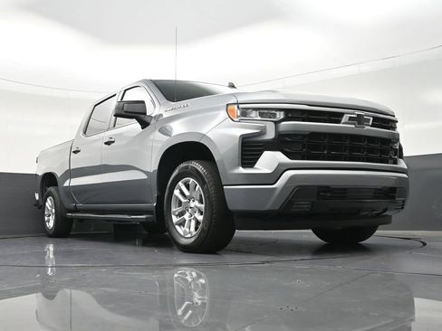 Used 2023 Chevrolet Silverado 1500 RST RWD image 30