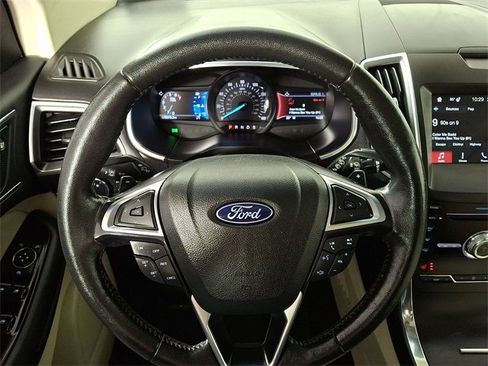 Used 2019 Ford Edge Titanium w/ Cold Weather Package image 19