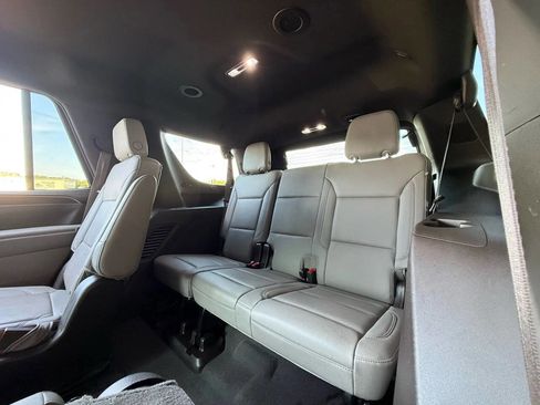 Used 2021 Chevrolet Tahoe Z71 image 26