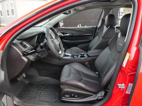 Used 2015 Chevrolet SS RWD image 15