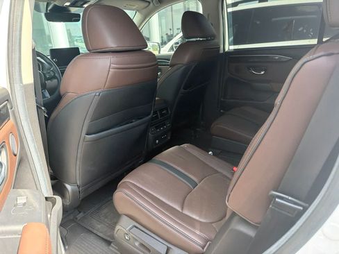 Used 2025 Honda Pilot Elite image 8
