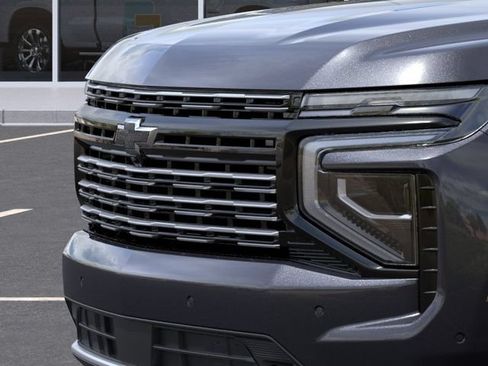 New 2026 Chevrolet Suburban High Country w/ Sun And Tow Package AWD/4WD image 14
