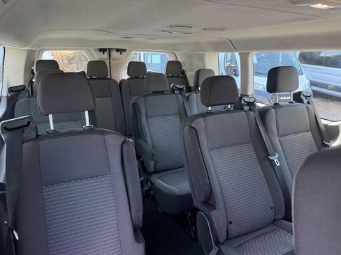 Used 2023 Ford Transit 350 XLT RWD image 18