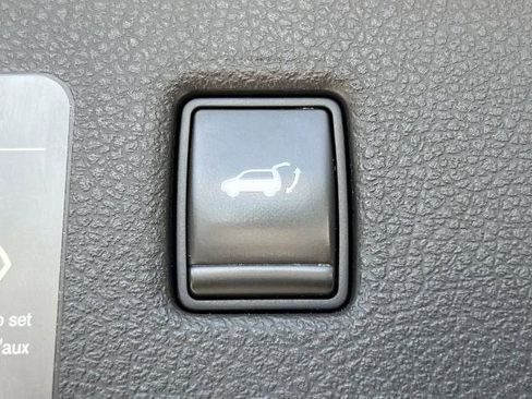 Used 2021 INFINITI QX50 Luxe w/ Appearance Package FWD image 6