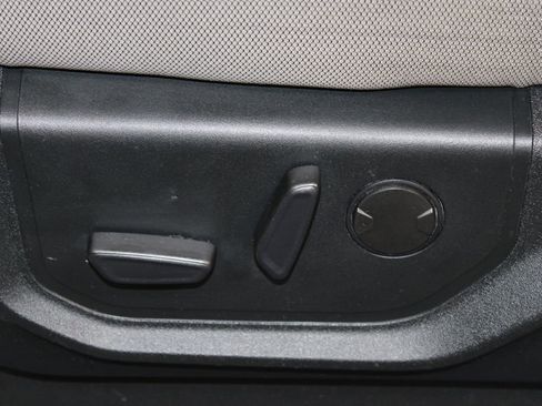 Used 2020 Ford F150 XLT w/ Equipment Group 302A Luxury image 22