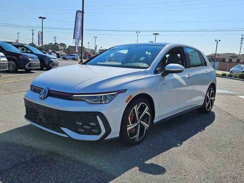 New 2025 Volkswagen GTI SE image 3