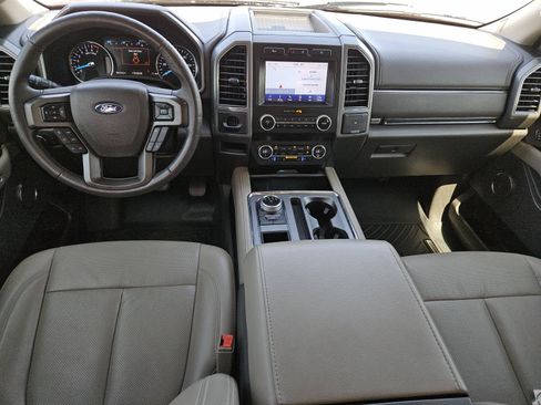 Used 2020 Ford Expedition XLT w/ Equipment Group 202A RWD image 12