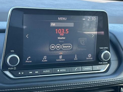 Used 2023 Nissan Rogue SV image 18