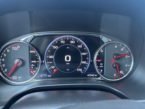 Used 2022 GMC Acadia AT4 w/ Technology Package AWD/4WD image 16