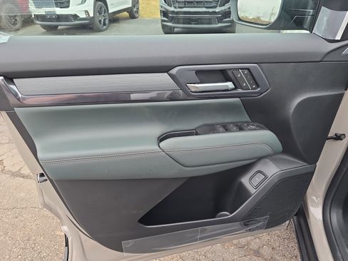 New 2026 GMC Terrain AT4 AWD/4WD image 17